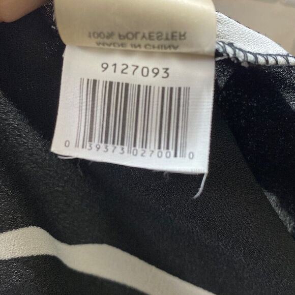 Vince Camuto Black & White Floral Small Hi-Lo Sleeveless Top - Picture 10 of 11